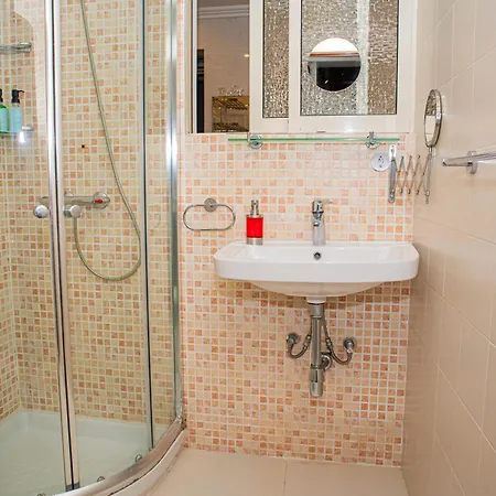 Seagull - Waterfront *